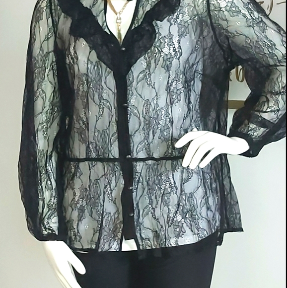 Black Lacey Too - Picture 3 of 4